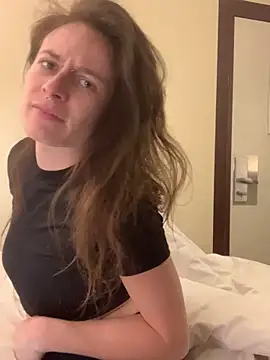 GoldenPussy1329 online show from March 2026 02:18:01 AM