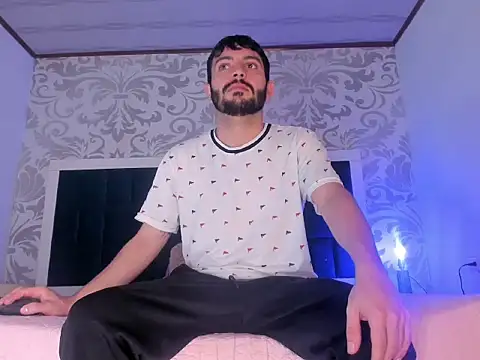 VynnyBlacke  online show from February 2026 05:14:02 AM