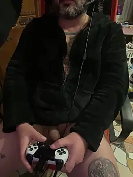 marcotatuatooo online show from December 2025 04:14:02 PM