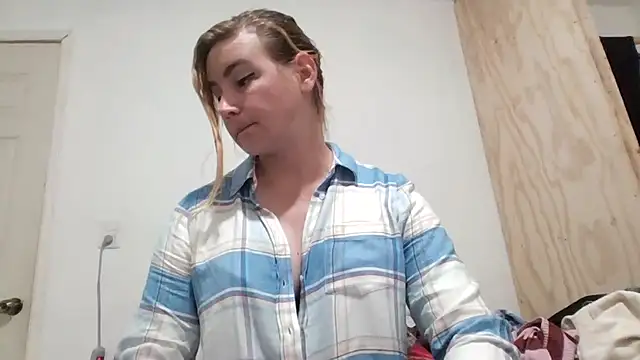 Snapshot of vagimosa chatting on October 2025 08:44:02 PM vagimosa online show from October 2025 08:44:02 PM