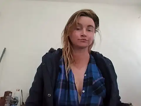 Snapshot of vagimosa chatting on November 2025 09:25:02 PM vagimosa online show from November 2025 09:25:02 PM