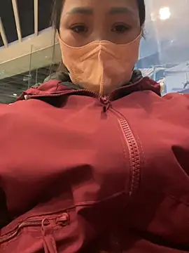 Liu30 online show from November 2025 03:02:01 PM