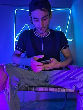 highinhtxx online show from November 2025 10:36:02 AM