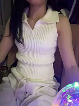 Snapshot of lee_ly chatting on January 2026 04:01:01 PM lee ly online show from January 2026 04:01:01 PM