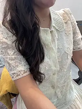 Snapshot of lee_ly chatting on March 2026 06:19:02 AM lee ly online show from March 2026 06:19:02 AM