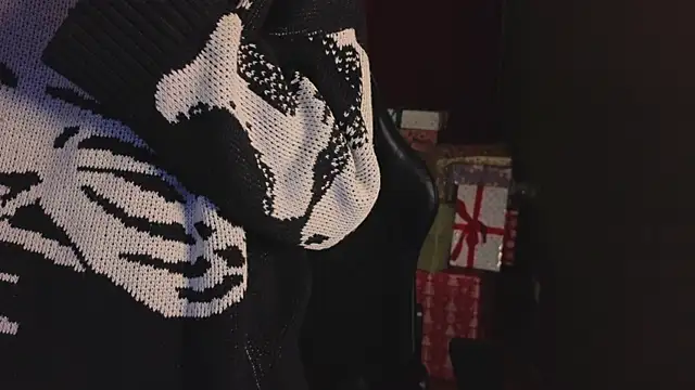 TommieHi online show from November 2025 05:21:02 AM