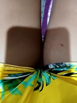 Hotmommax online show from January 2026 08:30:01 AM