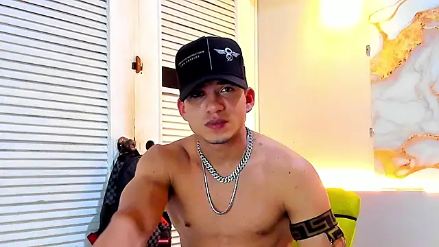 daniscot online show from November 2025 04:02:02 AM