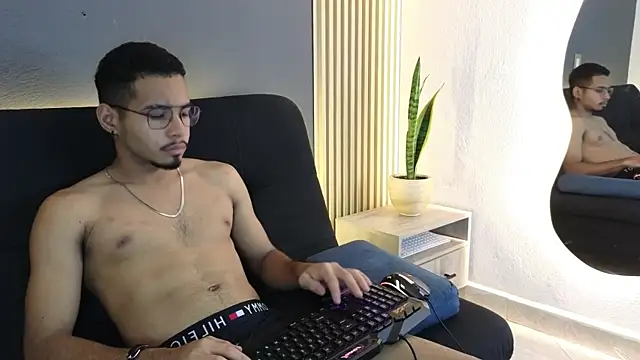 Jaybrown  1 online show from October 2025 03:39:02 AM