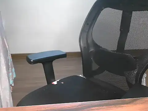 mooonlightbaby online show from December 2025 04:35:02 PM