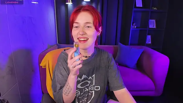 Freirenee online show from October 2025 01:32:01 PM