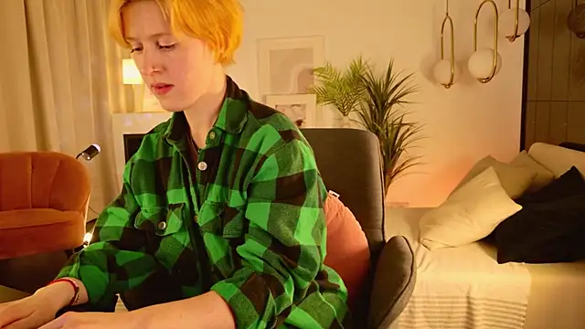 Freirenee online show from January 2026 03:06:01 PM