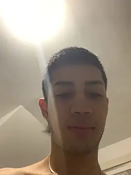 Snapshot of duvan_777 chatting on October 2025 10:26:02 PM duvan 777 online show from October 2025 10:26:02 PM