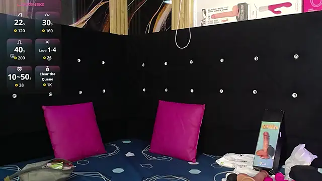 Snapshot of chloe__Jones_ chatting on July 2026 01:24:02 PM chloe Jones online show from July 2026 01:24:02 PM