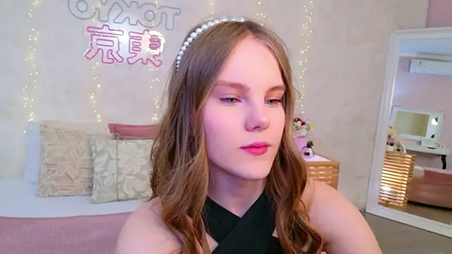 Lili Lohan online show from April 2026 05:10:01 AM