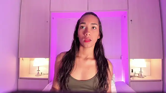 AnahiCollins online show from March 2026 11:32:01 AM