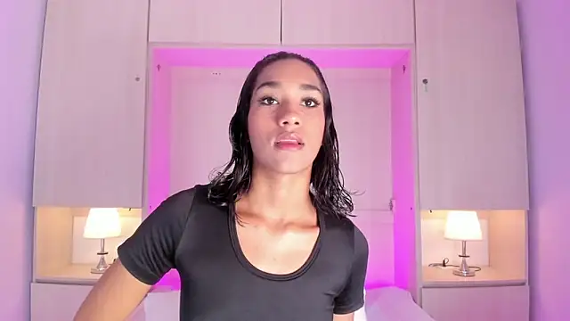 AnahiCollins online show from May 2026 11:40:01 AM