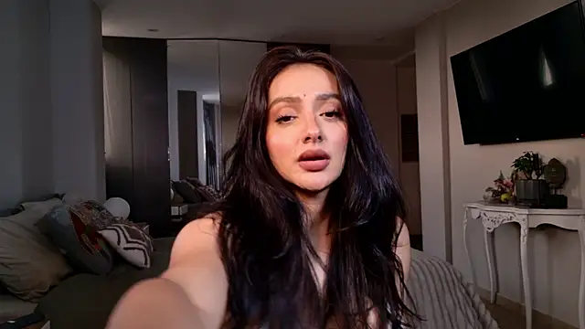 Milana De online show from February 2026 11:11:02 PM