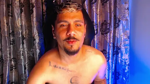 Snapshot of GSUS_PATRICK chatting on October 2025 03:45:02 AM GSUS PATRICK online show from October 2025 03:45:02 AM