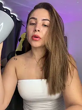 Snapshot of Eliz_520 chatting on March 2026 12:23:01 PM Eliz 520 online show from March 2026 12:23:01 PM