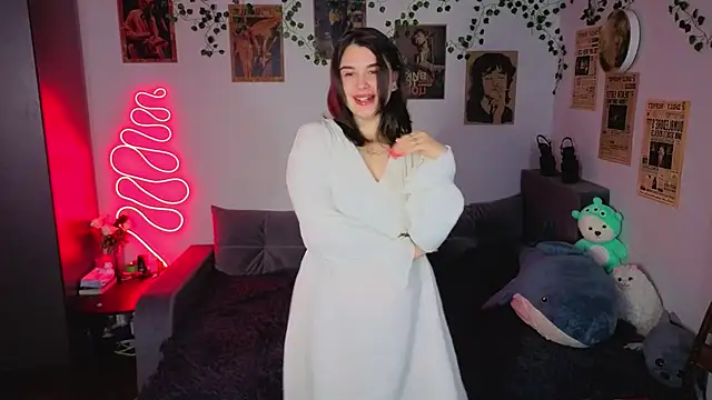 kira kick online show from October 2025 03:19:01 PM