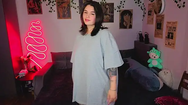 kira kick online show from October 2025 04:41:02 PM