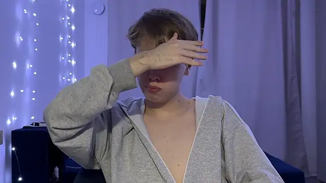  bee boy  online show from October 2025 03:44:02 PM