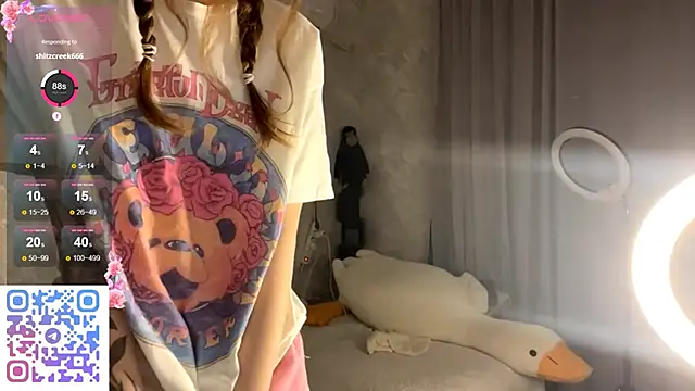 Snapshot of Eva_you_chance chatting on September 2025 01:00:01 AM Eva you chance online show from September 2025 01:00:01 AM