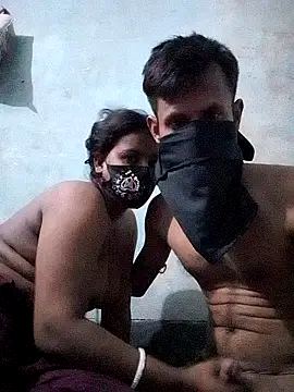 boni09 online show from November 2025 05:57:01 PM