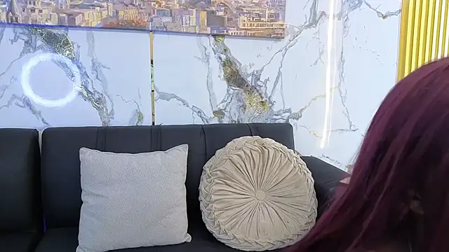 Nahomy Smiths aws online show from November 2025 09:57:01 PM