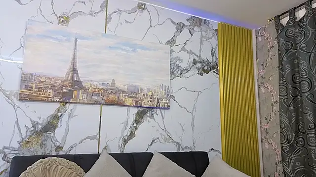 Nahomy Smiths aws online show from November 2025 09:59:01 PM