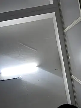 SlipperyRebound0 online show from December 2025 04:57:02 PM