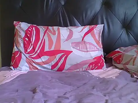 carrie tee online show from October 2025 11:36:02 AM