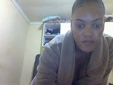 carrie tee online show from November 2025 08:40:01 PM