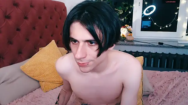 Ellis Rin online show from November 2025 07:02:01 PM