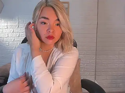 Eily Blunts online show from October 2025 12:36:02 PM