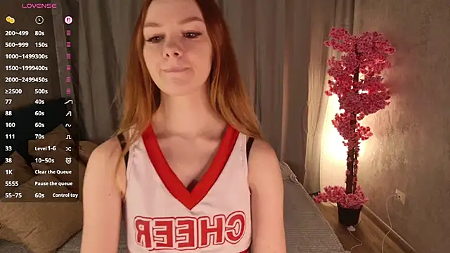 Amanda Cherry online show from October 2025 02:06:02 PM