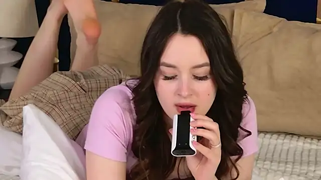 EvaSwen online show from March 2026 08:09:02 AM