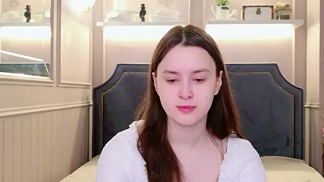 EvaSwen online show from July 2026 11:56:01 PM