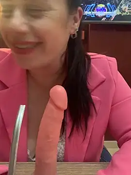 Amarteverdaderamente online show from October 2025 11:34:01 PM