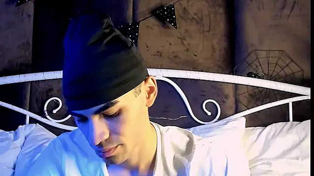 JaremyHarris online show from November 2025 08:11:01 PM