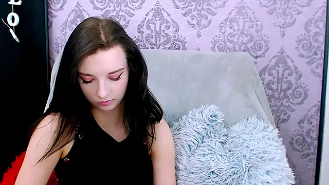 DominantLuna online show from February 2026 08:39:01 PM