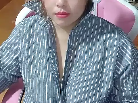 Snapshot of Sunna104 chatting on January 2026 11:19:01 PM Sunna104 online show from January 2026 11:19:01 PM