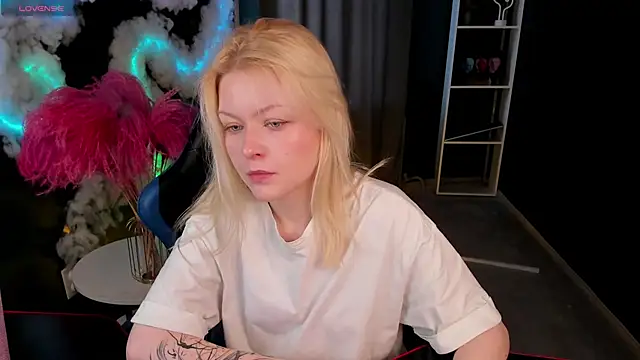 Callista a online show from April 2026 03:07:02 AM