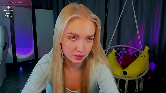 TessaGrays online show from February 2026 12:54:02 PM