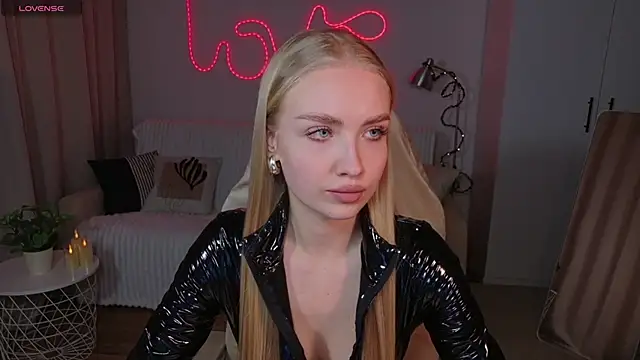 TessaGrays online show from February 2026 05:43:02 PM