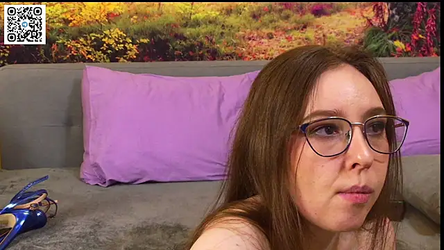 Snapshot of JennyVego chatting on October 2025 12:46:01 PM JennyVego online show from October 2025 12:46:01 PM