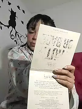 Valentina Squirt- online show from November 2025 09:20:02 AM