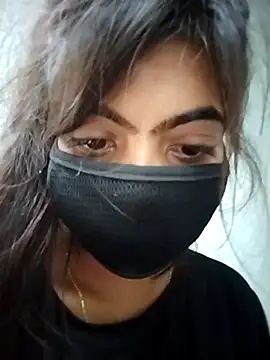 Snapshot of PEEHU-50 chatting on October 2025 01:00:02 AM PEEHU-50 online show from October 2025 01:00:02 AM