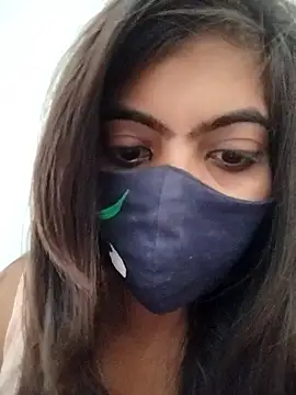 Snapshot of PEEHU-50 chatting on October 2025 01:50:02 AM PEEHU-50 online show from October 2025 01:50:02 AM